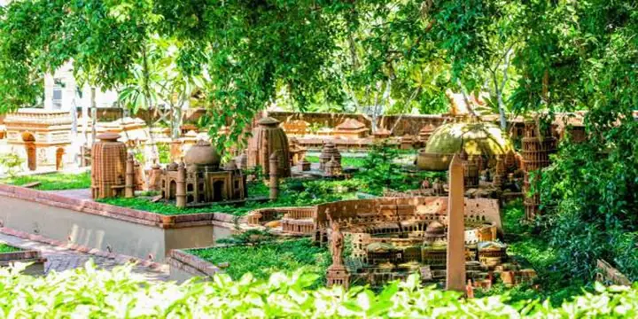 Làng Gốm Thanh Hà Giá Vé: Cẩm Nang Chi Tiết Và Mẹo Tiết Kiệm Cho Du Khách 2026 Làng Gốm Thanh Hà Giá Vé: Cẩm Nang Chi Tiết Và Mẹo Tiết Kiệm Cho Du Khách 2026