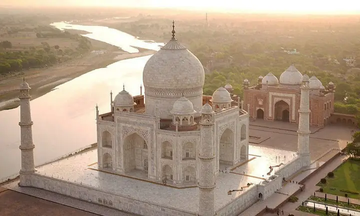 Taj Mahal: Lịch Sử, Kiến Trúc & Ý Nghĩa Biểu Tượng
