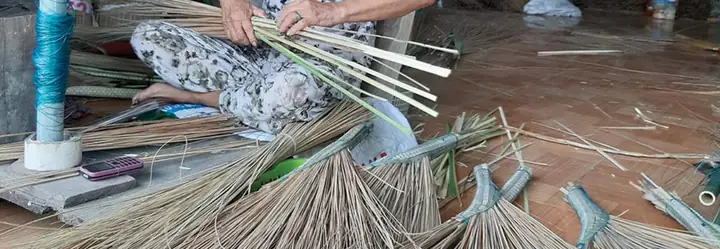 Khám Phá Làng Nghề Chổi Bó Mỹ An – Di Sản Văn Hoá Cho Du Khách Khám Phá Làng Nghề Chổi Bó Mỹ An – Di Sản Văn Hoá Cho Du Khách