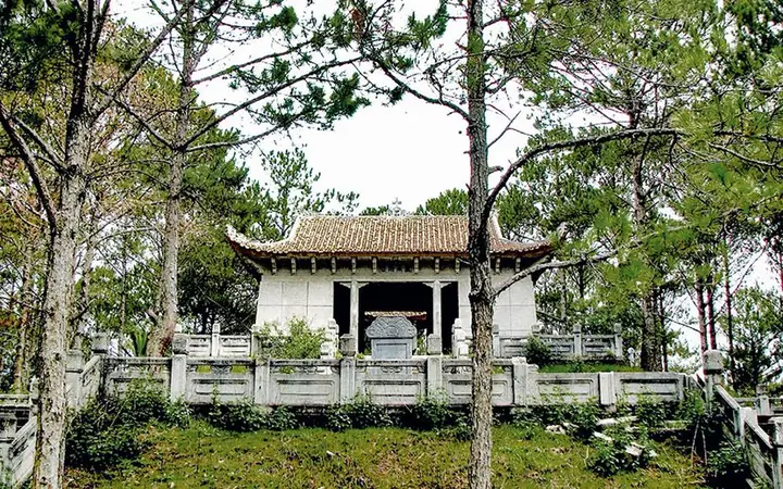 Lăng Nguyễn Hữu Hào Đà Lạt – Tổng Quan Lịch Sử, Kiến Trúc Và Ý Nghĩa Văn Hóa