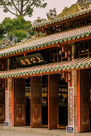 Khám Phá Lăng Ông Bà Chiểu – Đền Thờ Lịch Sử Nổi Bật Ở Sài Gòn