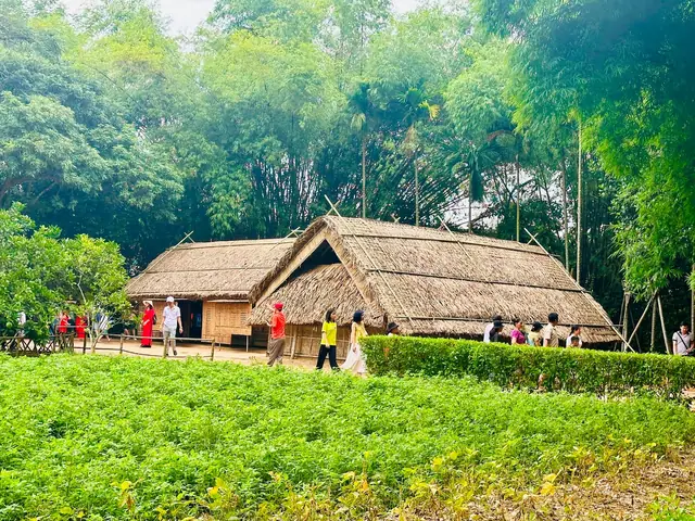 Quê Nội Của Bác Hồ Ở Đâu? Làng Sen, Nghệ An - Di Tích Đặc Biệt