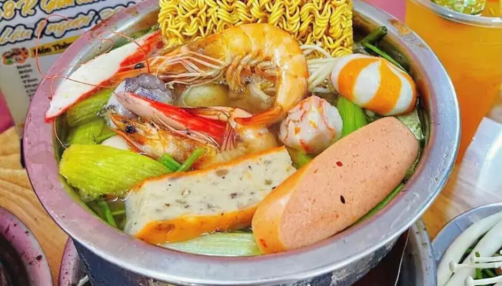 Review Chi Tiết Yohan - Bún Thái Ốc & Lẩu 1 Người Sư Vạn Hạnh: Có Đáng Thử Khi Đi Ăn Một Mình?