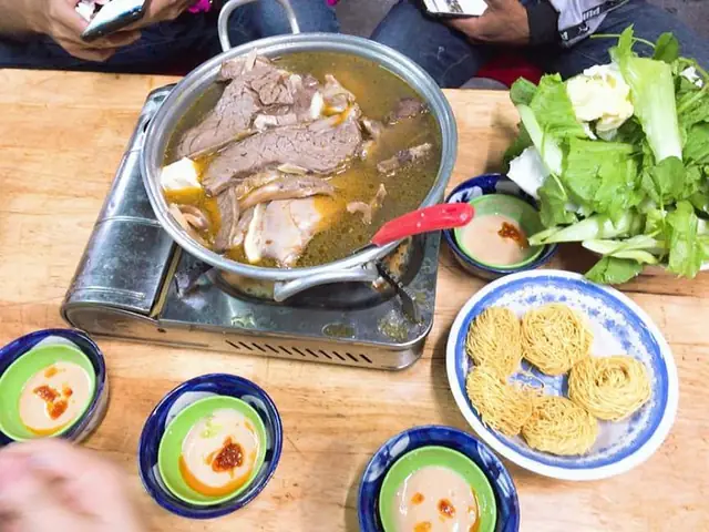 Lẩu Bò Ba Toa Quán Gỗ Đà Lạt: Thông Tin & Đánh Giá Thực Tế Lẩu Bò Ba Toa Quán Gỗ Đà Lạt: Thông Tin & Đánh Giá Thực Tế