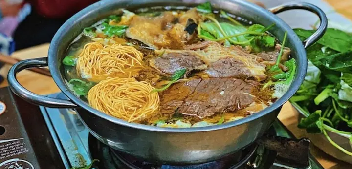 Đặt Chỗ Lẩu Bò Nhà Gỗ – Hướng Dẫn Cho Thực Khách Sài Gòn Đặt Chỗ Lẩu Bò Nhà Gỗ – Hướng Dẫn Cho Thực Khách Sài Gòn