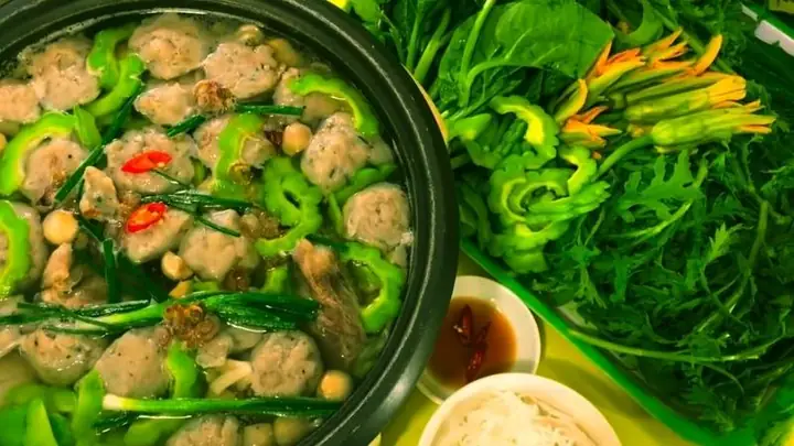 Lẩu Cá Thát Lát Khổ Qua – Hướng Dẫn Chi Tiết Cách Làm Món Ăn Đậm Đà, Bổ Dưỡng