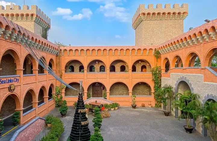 Lâu Đài Rượu Vang Phan Thiết: Kiến Trúc, Giá Vé & Trải Nghiệm