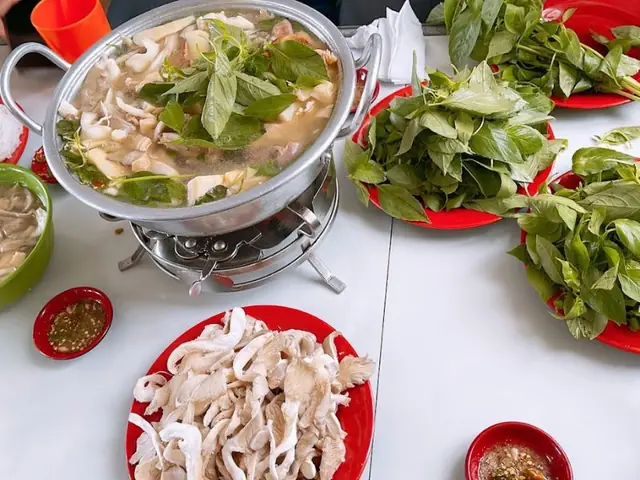 Khám Phá Lẩu Gà Lá É Tao Ngộ – Hướng Dẫn Thưởng Thức