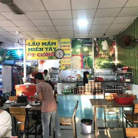 Lẩu Mắm Út Cường Mỹ Tho: Đánh Giá Chi Tiết Và Trải Nghiệm Thực Tế