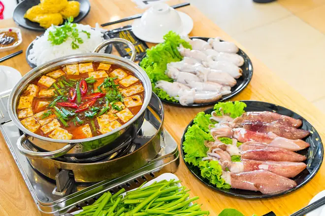 Khám Phá Cách Thưởng Thức Lẩu Mực Đại Lãnh Ngon Nhất Nha Trang