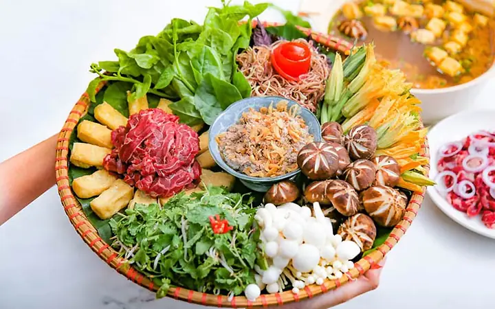 Lẩu Riêu Cua Bắp Bò Hà Nội Là Gì? Cách Làm & Địa Điểm Ăn Ngon Nhất