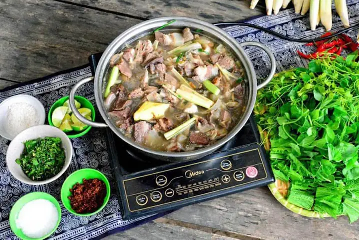 Các Loại Rau Ăn Kèm Thắng Cố Ngựa Ngon Nhất Cho Bữa Lẩu Các Loại Rau Ăn Kèm Thắng Cố Ngựa Ngon Nhất Cho Bữa Lẩu