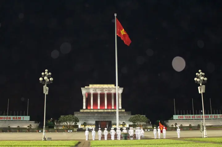 Lễ Hạ Cờ Lăng Bác Là Mấy Giờ? Thông Tin Chi Tiết Cần Biết