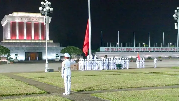 Lễ Hạ Cờ Lăng Bác Là Mấy Giờ? Thông Tin Chi Tiết Cần Biết