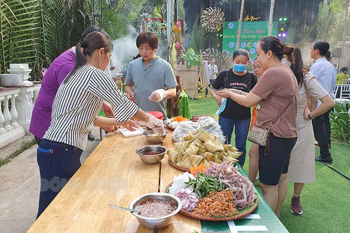 Khám Phá Lễ Hội Dừa Bến Tre – Lịch Trình, Món Ngon Và Trải Nghiệm Du Lịch