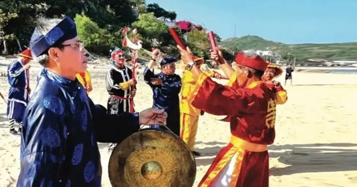 Lễ Hội Cầu Ngư Vạn Đầm Xương Lý: Di Sản Văn Hóa Biển Của Bình Định Lễ Hội Cầu Ngư Vạn Đầm Xương Lý: Di Sản Văn Hóa Biển Của Bình Định