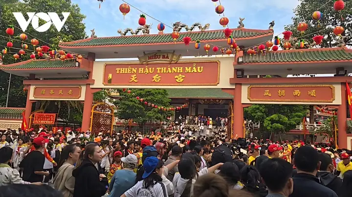 Lễ Hội Chùa Bà Bình Dương Là Gì? Ý Nghĩa Và Các Hoạt Động Chính