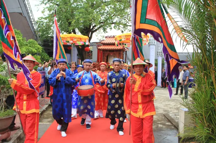 Lễ Hội Chùa Bà Nước Mặn Là Gì? Ý Nghĩa Và Lịch Trình Diễn Ra Lễ Hội Chùa Bà Nước Mặn Là Gì? Ý Nghĩa Và Lịch Trình Diễn Ra