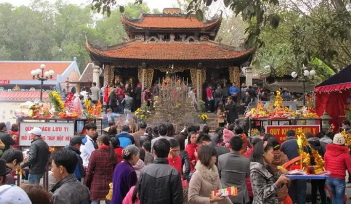 Lễ Hội Chùa Hương Ở Đâu? Tổng Tất Tần Tật Vị Trí, Cách Đi Và Lộ Trình Tham Quan Lễ Hội Chùa Hương Ở Đâu? Tổng Tất Tần Tật Vị Trí, Cách Đi Và Lộ Trình Tham Quan