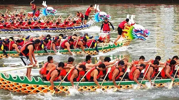 Lễ Hội Đua Thuyền Truyền Thống Là Gì? Tìm Hiểu Ý Nghĩa Và Các Lễ Hội Nổi Tiếng Lễ Hội Đua Thuyền Truyền Thống Là Gì? Tìm Hiểu Ý Nghĩa Và Các Lễ Hội Nổi Tiếng