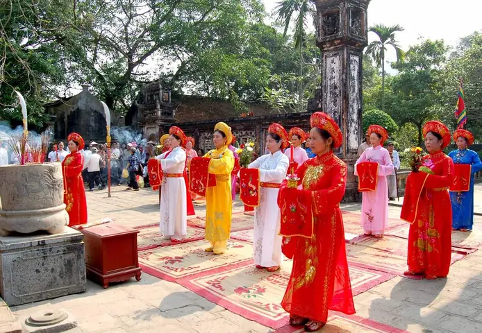Khám Phá Lễ Hội Hoa Lư – Lễ Hội Trường Yên Của Ninh Bình