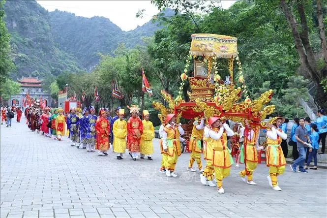 Khám Phá Lễ Hội Hoa Lư – Lễ Hội Trường Yên Của Ninh Bình