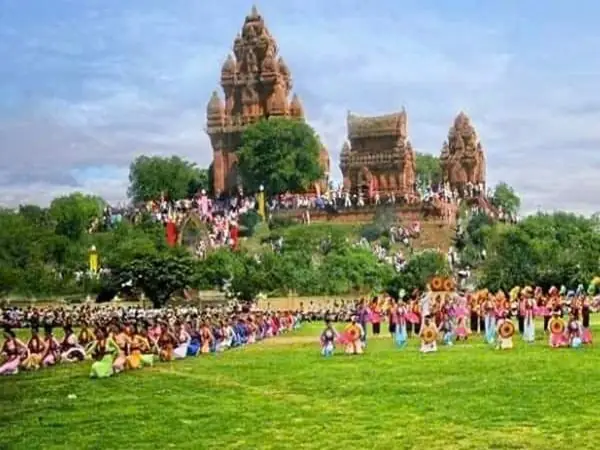 Lễ Hội Kate Của Người Chăm: Tất Cả Những Gì Bạn Cần Biết