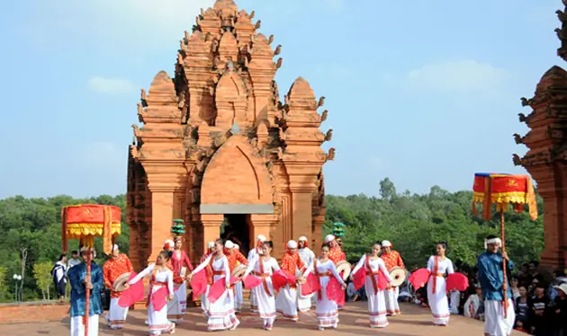Lễ Hội Kate Của Người Chăm: Tất Cả Những Gì Bạn Cần Biết