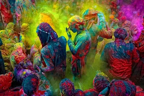 Khám Phá Lễ Hội Holi: Hướng Dẫn Tham Gia & Trải Nghiệm