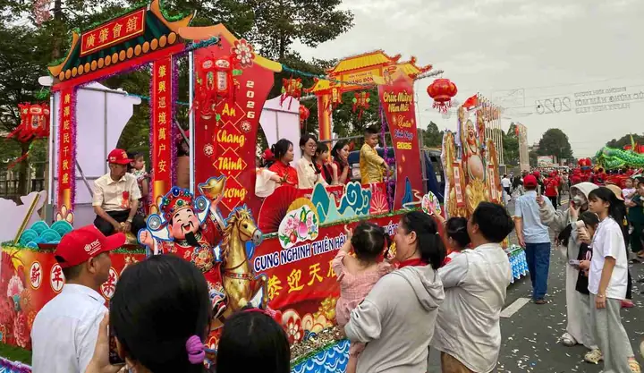 Lễ Hội Bà Thiên Hậu Bình Dương: Cẩm Nang Tham Gia Toàn Tập