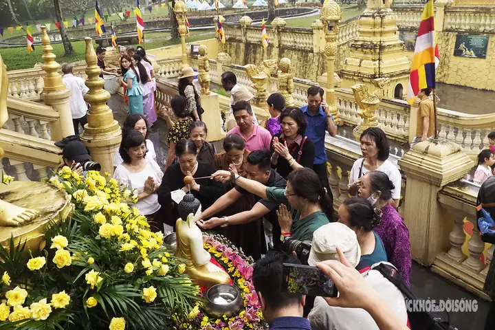 Nghi Lễ Tắm Tượng Phật Của Người Khmer: Tổng Quan Và Ý Nghĩa Văn Hóa Sâu Sắc Nghi Lễ Tắm Tượng Phật Của Người Khmer: Tổng Quan Và Ý Nghĩa Văn Hóa Sâu Sắc