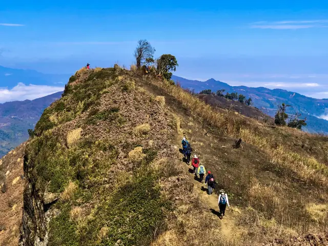 Hướng Dẫn Quãng Đường Trekking Lảo Thẩn Cho Người Mới
