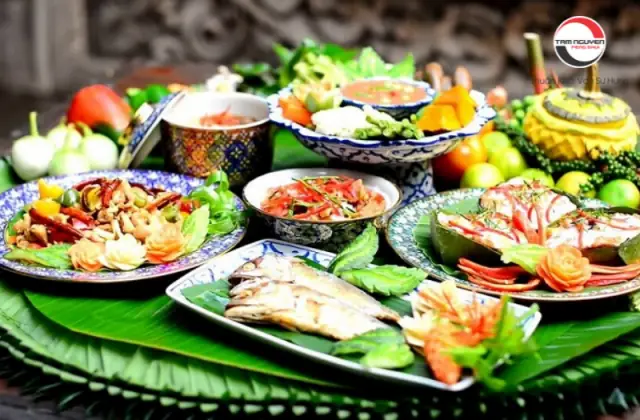 Lịch Sử Ẩm Thực Việt Nam: Hành Trình 4000 Năm Từ Cơm Rau Muống Đến Phở Bò Lịch Sử Ẩm Thực Việt Nam: Hành Trình 4000 Năm Từ Cơm Rau Muống Đến Phở Bò