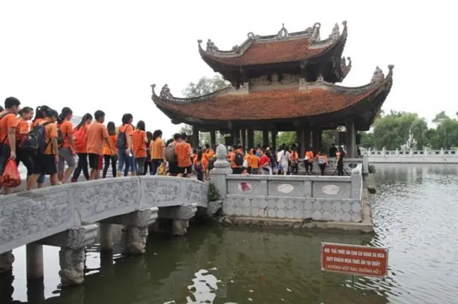 Cẩm Nang Khám Phá Di Tích Đền Đô Bắc Ninh: Lịch Sử, Kiến Trúc & Trải Nghiệm Thực Tế