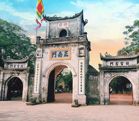 Khám Phá Lịch Sử & Kiến Trúc Đền Trần Nam Định