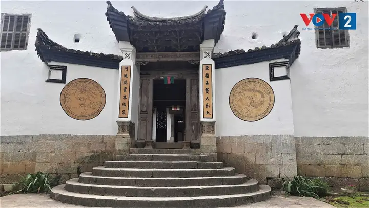Lịch Sử Dinh Thự Nhà Vương: Hành Trình Từ Cung Đình Đế Chế Đến Di Sản Văn Hóa
