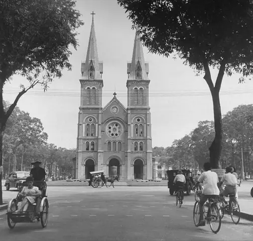 Lịch Sử Sài Gòn: Từ Tiền Nhân Đến Biến Đổi