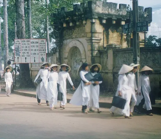 Lịch Sử Hình Thành Sài Gòn Gia Định: Hành Trình Từ Vùng Hoang Sơ Đến Đô Thị Của Người Việt