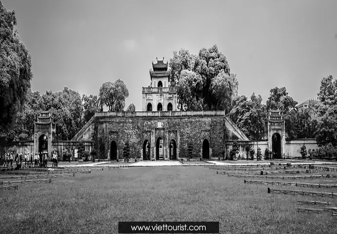 Khám Phá Hoàng Thành Thăng Long: Lịch Sử, Kiến Trúc Và Di Sản