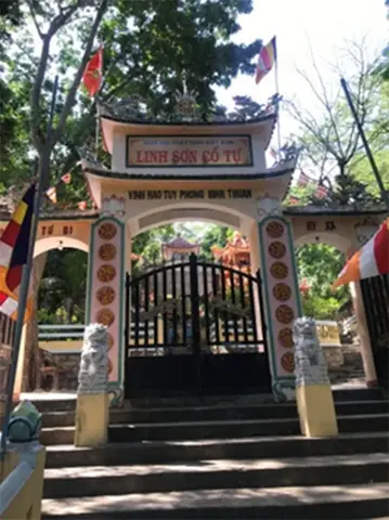 Chùa Linh Sơn Phú Yên: Cổ Tự Trên Ngọn Núi Thiêng