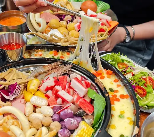 Khám Phá 12 Dịch Vụ Ăn Uống Hàng Đầu Tại Lotte Liễu Giai