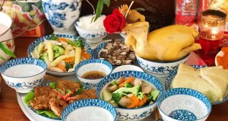 Mâm Cơm Cúng Chiều 30 Tết: Trải Nghiệm Văn Hóa Tết Việt Từ Góc Độ Du Lịch Mâm Cơm Cúng Chiều 30 Tết: Trải Nghiệm Văn Hóa Tết Việt Từ Góc Độ Du Lịch