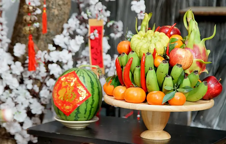 Hướng Dẫn Chi Tiết Về Mâm Ngũ Quả Cúng Tất Niên