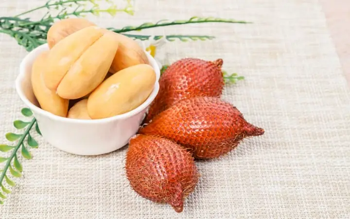 Mây Thái Ăn Như Thế Nào? Hướng Dẫn Chi Tiết Từ Nguyên Liệu Đến Thưởng Thức Mây Thái Ăn Như Thế Nào? Hướng Dẫn Chi Tiết Từ Nguyên Liệu Đến Thưởng Thức