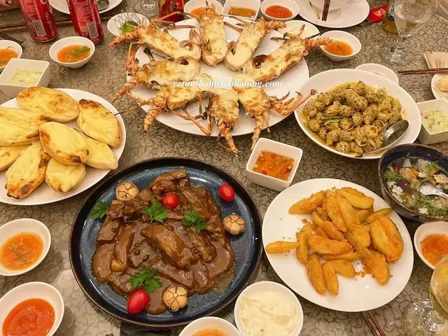 Khám Phá Thực Đơn Nhà Hàng Hồng Hạnh: 100+ Món Hải Sản Ngon Khám Phá Thực Đơn Nhà Hàng Hồng Hạnh: 100+ Món Hải Sản Ngon