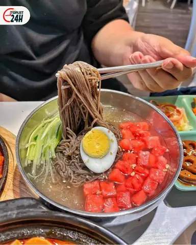 Mì Lạnh Hàn Quốc Hà Nội: Địa Chỉ, Giá Và Cách Thưởng Thức