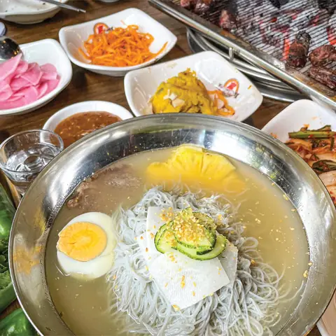 Mì Lạnh Hàn Quốc Hà Nội: Địa Chỉ, Giá Và Cách Thưởng Thức