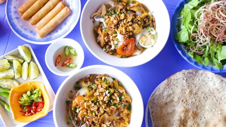 Review Chi Tiết Quán Mì Quảng Bà Vị Hà Nội: Thử Thách Chất Lượng Giữa Lòng Thủ Đô