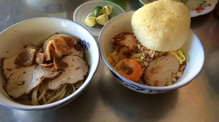 Đánh Giá Chi Tiết Mì Quảng Ông Hai Hội An: Trải Nghiệm Ẩm Thực "local Gem" Đích Thực