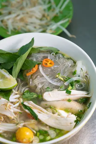 Phở Miến Gà Kỳ Đồng: Michelin Vtxđ Bib Gourmand